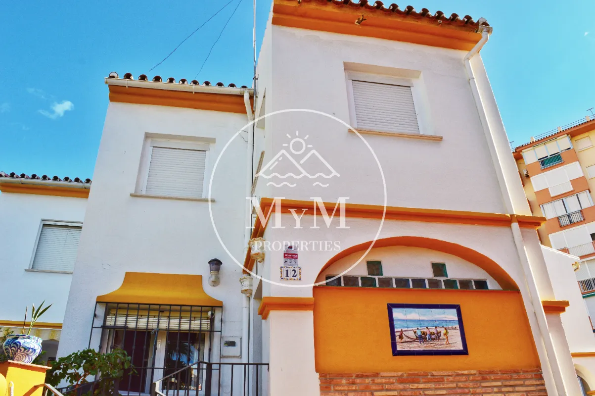 Town house for sale in Torrox Costa