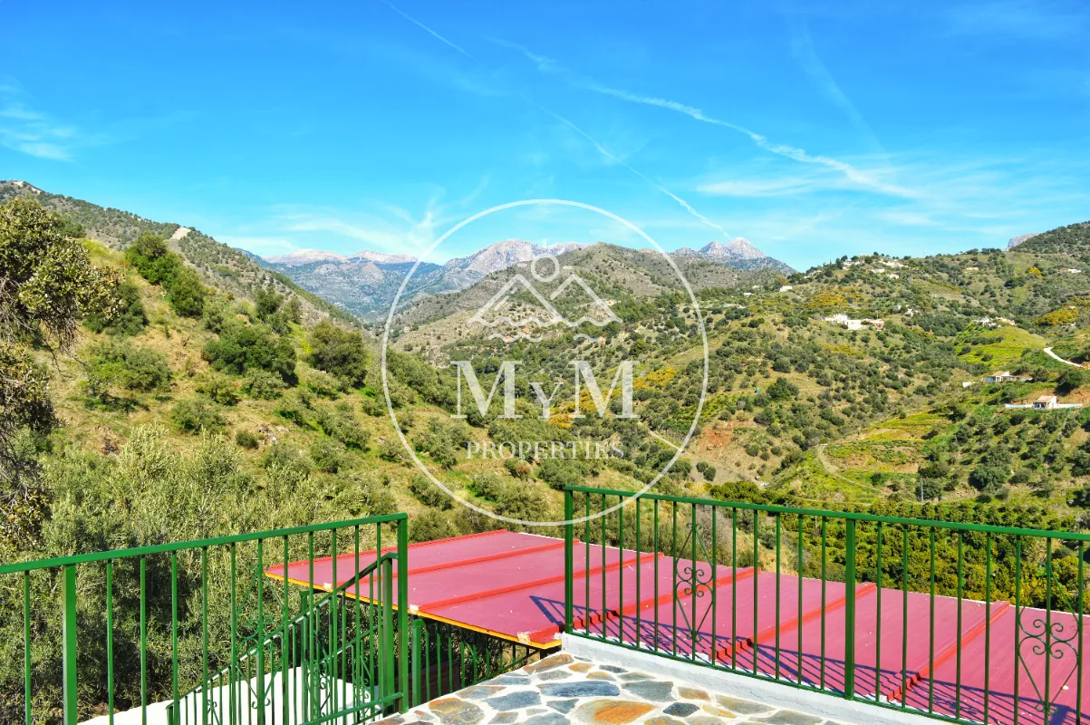 Rural house for long-term rental in Torrox